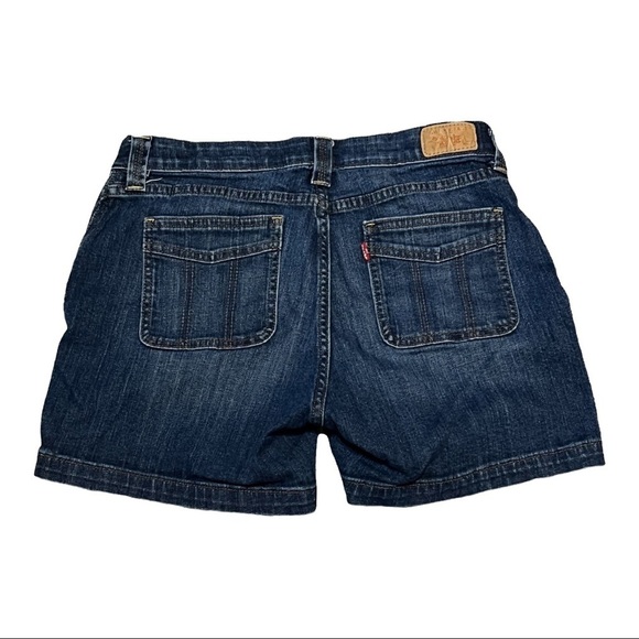 Levis Stretch Dark Wash 4.5” Denim Shorts - Picture 4 of 6